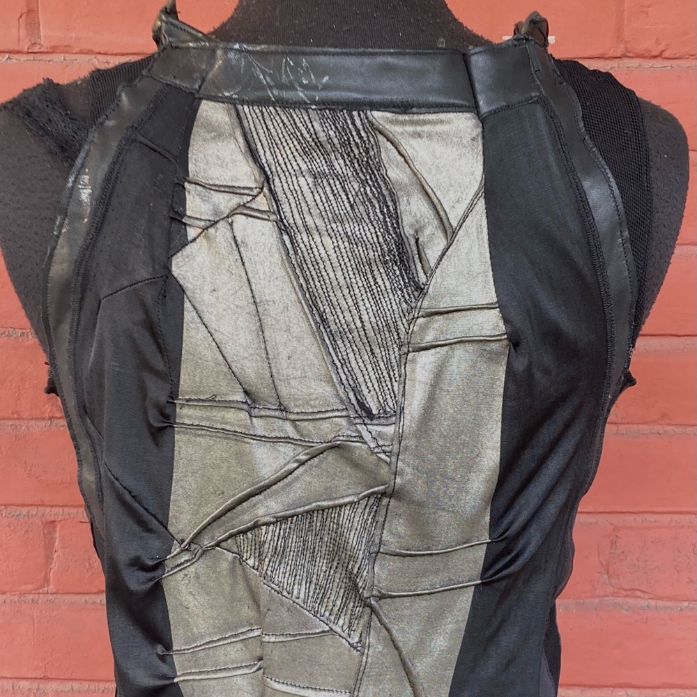 Designer Top - Picture 2 of 2